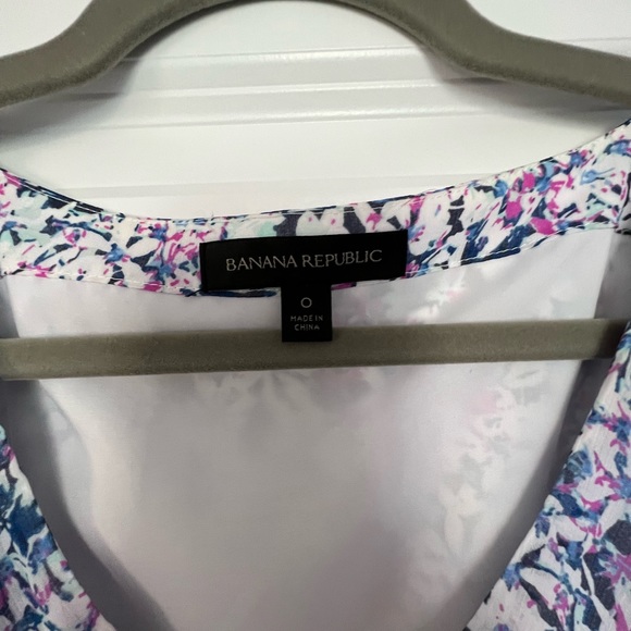 Banana Republic floral summer dress with side zip - Picture 2 of 4